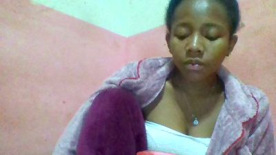 Herminah live cam on Cam4