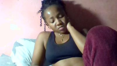 Herminah live cam on Cam4