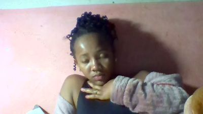 Herminah live cam on Cam4