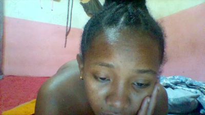 Herminah live cam on Cam4