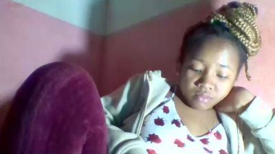 Herminah live cam on Cam4