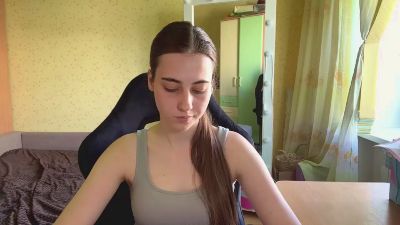 HermineOpdahl live cam on Cam4