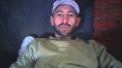Hernan1888948 live cam on Cam4