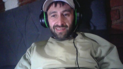 Hernan1888948 live cam on Cam4