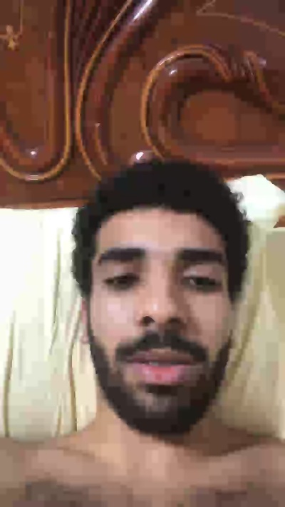 Hero_Here live cam on Cam4