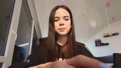 Watch  HertaMcginley live on Cam4