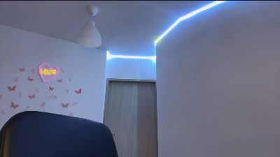 HertaMcginley live cam on Cam4