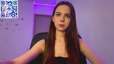 HertaMcginley live cam on Cam4