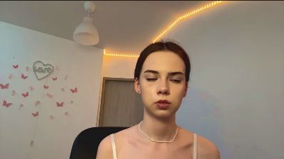 HertaMcginley live cam on Cam4