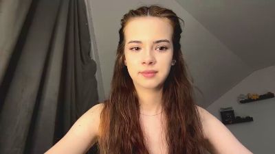 HertaMcginley live cam on Cam4