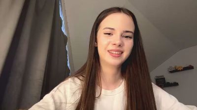 HertaMcginley live cam on Cam4