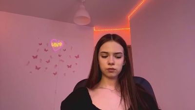 HertaMcginley live cam on Cam4