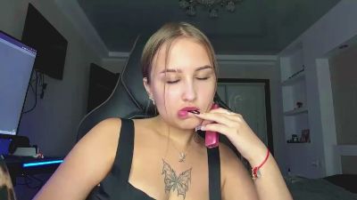 HettieEdu live cam on Cam4