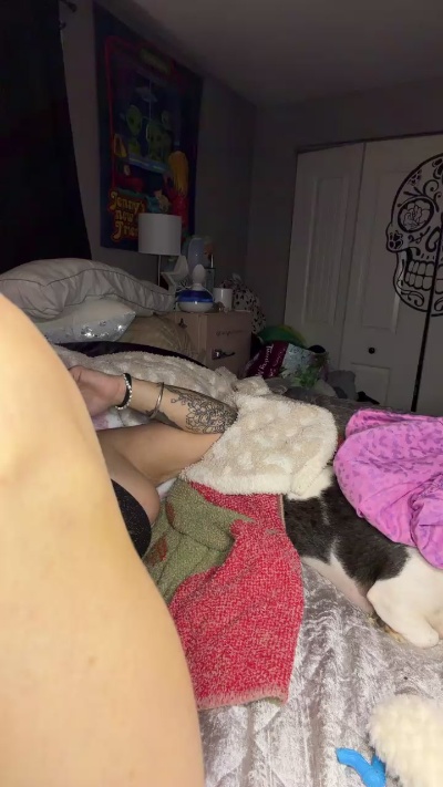 Heygirlhey888 live cam on Cam4