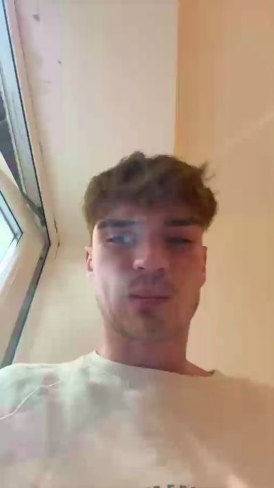 Heyguys9 webcam