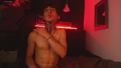 HiddenDesiire live cam on Cam4