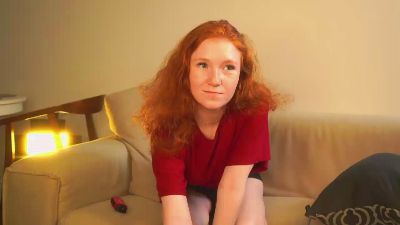HienBebber live cam on Cam4