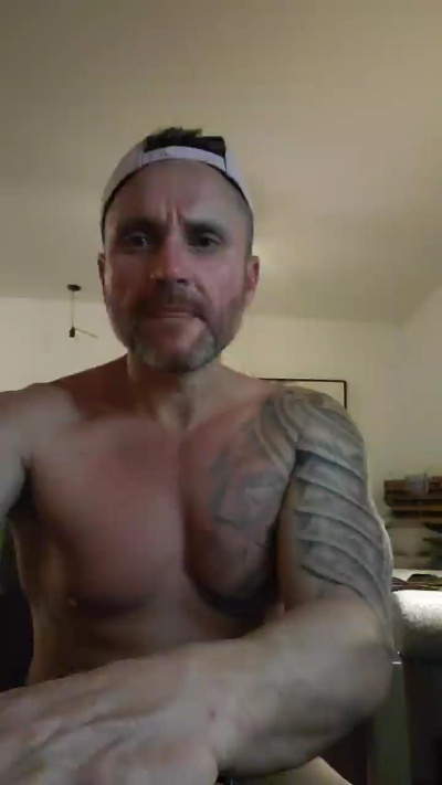 Highdeffwhore live cam on Cam4