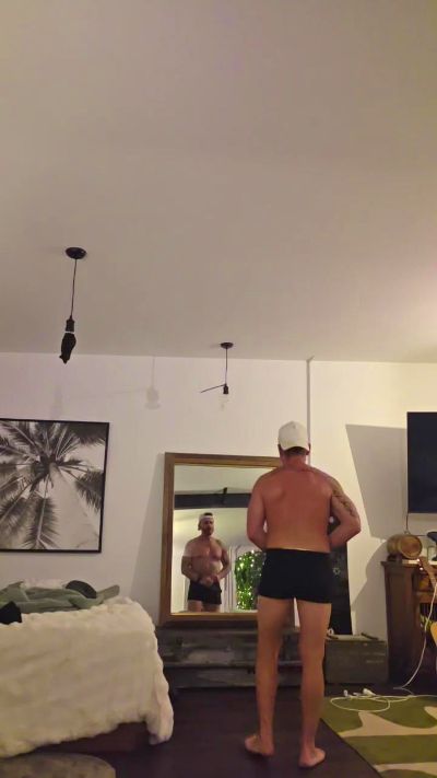 Highdeffwhore live cam on Cam4