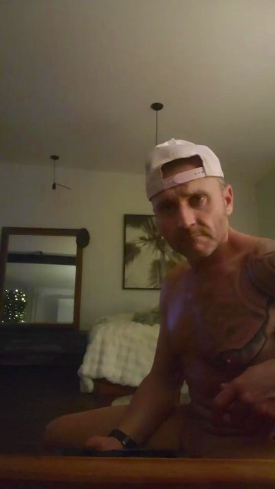 Highdeffwhore live cam on Cam4