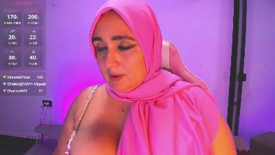 Hijabimilff live cam on Cam4