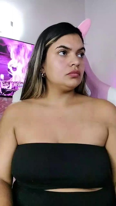 Hilary_restrepo live cam on Cam4