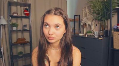 HildredUrive live cam on Cam4