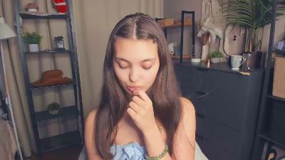 HildredUrive live cam on Cam4