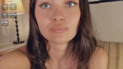 HildredUrive live cam on Cam4