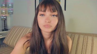 HildredUrive live cam on Cam4