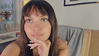 HildredUrive live cam on Cam4