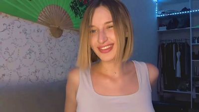 HilmaMajkowski live cam on Cam4