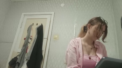 HirokoNewes live cam on Cam4