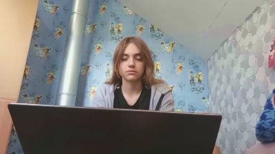 HirokoNewes live cam on Cam4