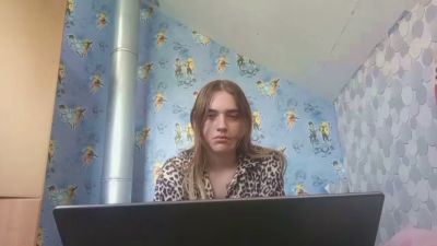 HirokoNewes live cam on Cam4