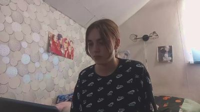 HirokoNewes live cam on Cam4