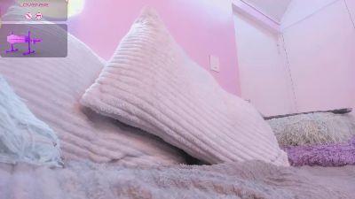 Hiyaka_sudere live cam on Cam4