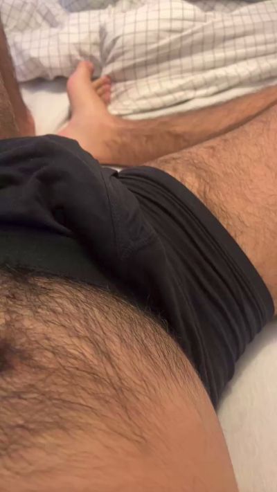 Hlwien97 live cam on Cam4