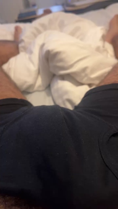 Hlwien97 live cam on Cam4