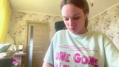 HoaGrosjean live cam on Cam4
