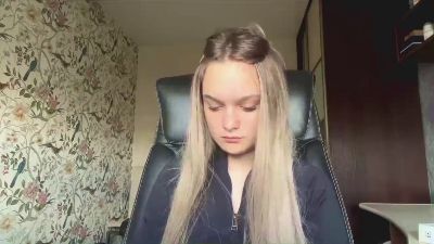 HoaGrosjean live cam on Cam4
