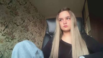 HoaGrosjean live cam on Cam4