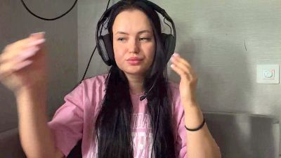 HoaOlejarski live cam on Cam4