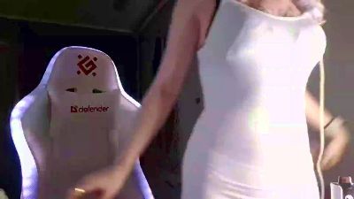 HollieWoolman live cam on Cam4