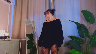 HollyFletcher live cam on Cam4
