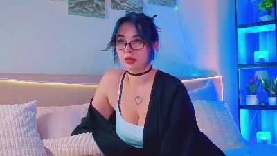 HollyFletcher live cam on Cam4