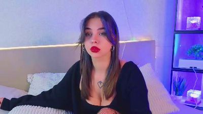 HollyFletcher live cam on Cam4