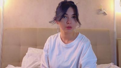HollyFletcher live cam on Cam4