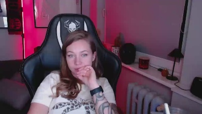 Holly_amazing live cam on Cam4