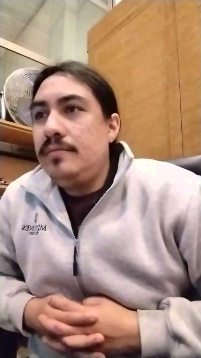 HombreAburrido live cam on Cam4